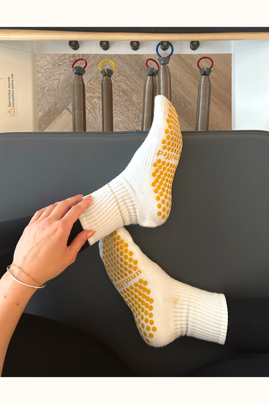 honey, I have Pilates | grip socks
