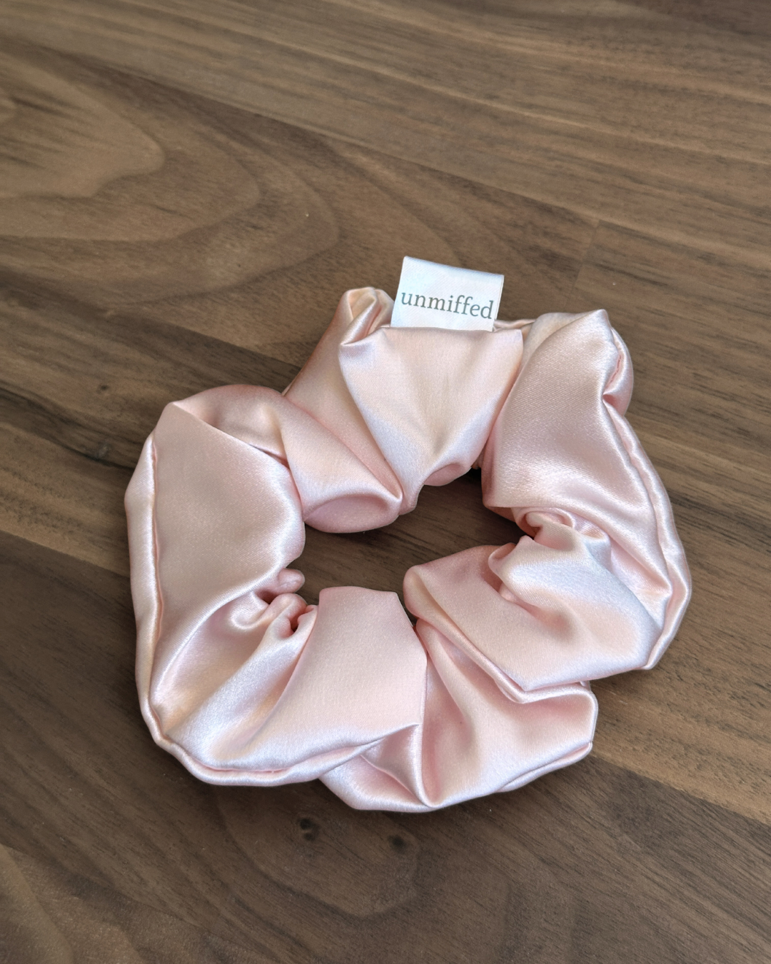 silk scrunchie | 100% mulberry silk