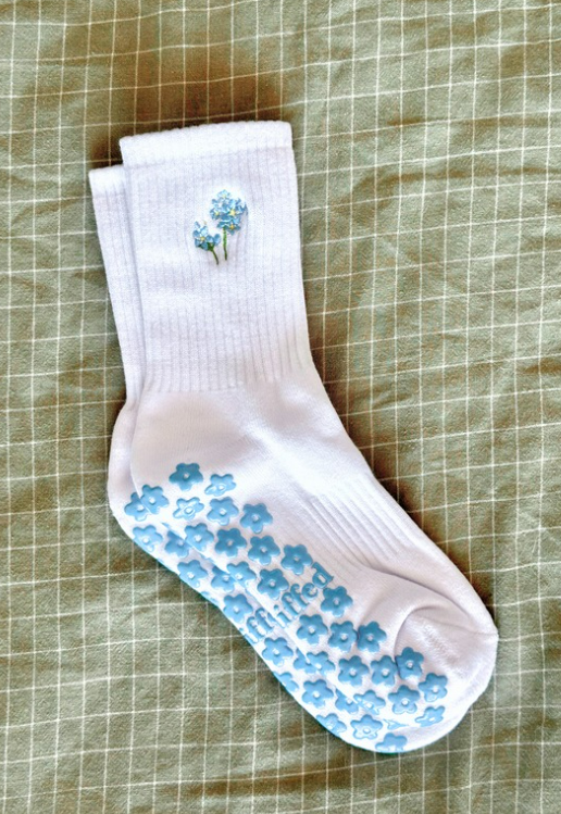 forget-me-not | grip socks